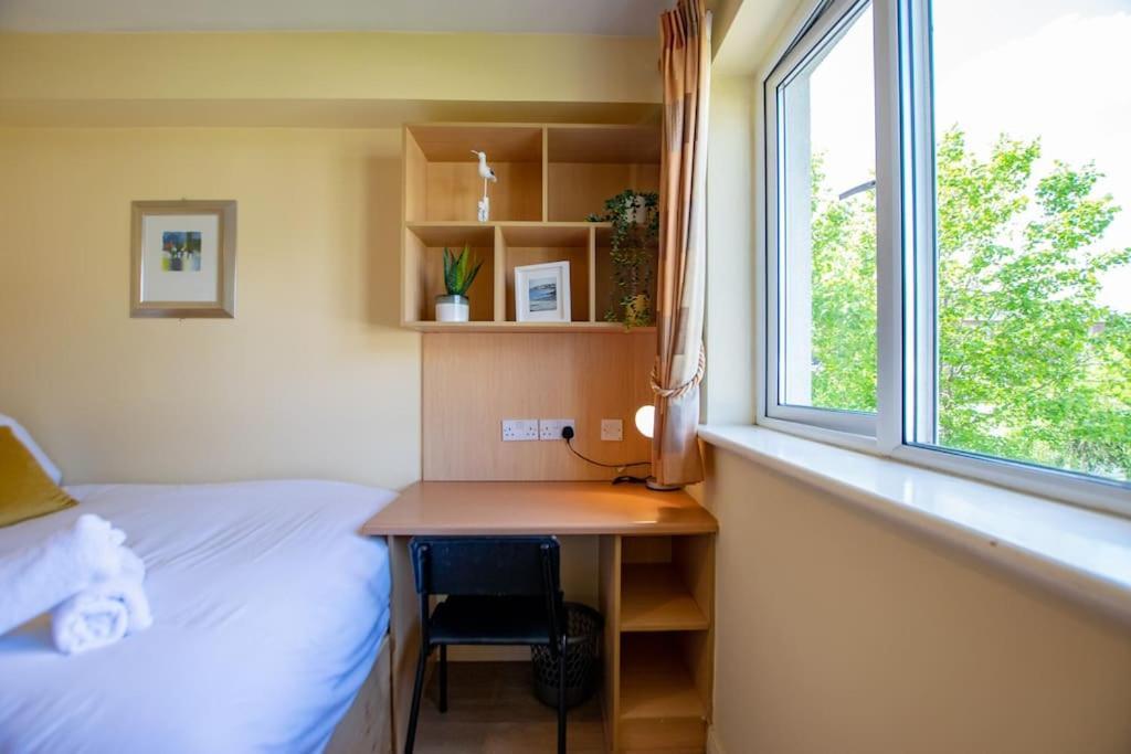 90 - Roomy Townhouse By Shortstays Galway Buitenkant foto