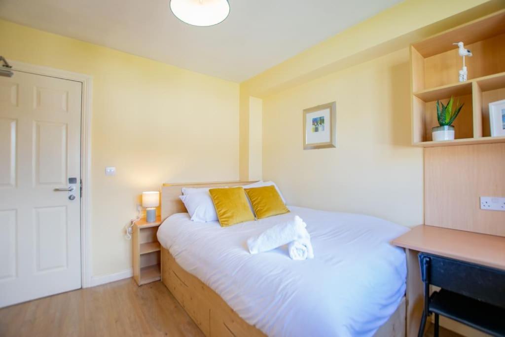 90 - Roomy Townhouse By Shortstays Galway Buitenkant foto