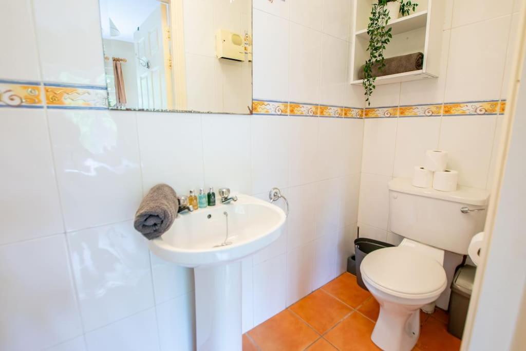 90 - Roomy Townhouse By Shortstays Galway Buitenkant foto